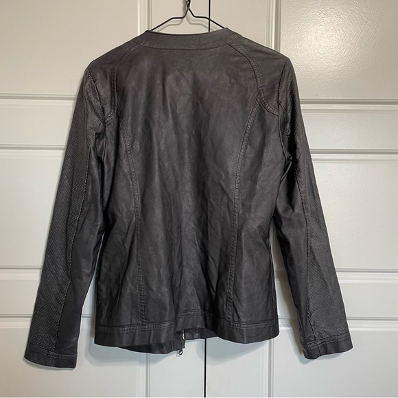 NWT Black Swan Faux Leather Jacket Perforated Detail Zip Up Gray Size M - Picture 5 of 11